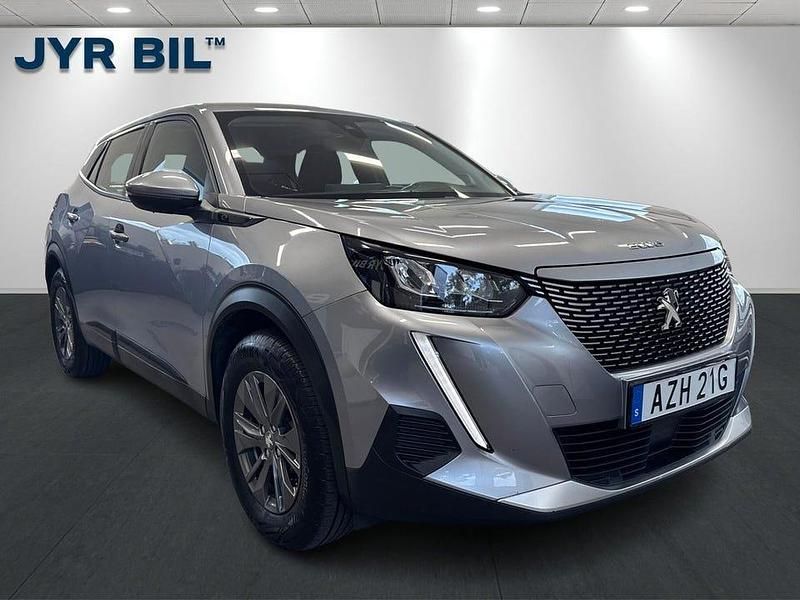 Grå Begagnad 2020 Peugeot e-2008 S SUV | 164 900 kr (Marknadspris) - Bild 1/4