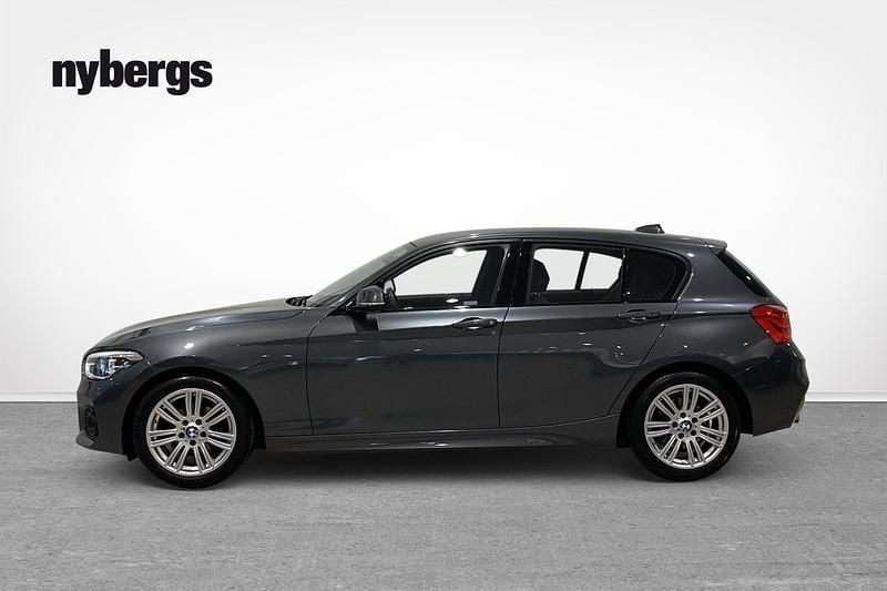Begagnad BMW 118 M Sport 137 HK (100 kW) 2017 Grå Halvkombi