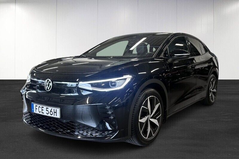 Svart (black) Begagnad 2022 VW ID.5 GTX SUV | 409 900 kr (Lite dyr) - Bild 1/4