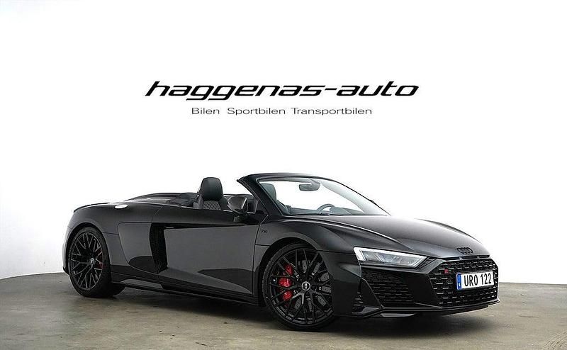Begagnad Audi R8 Spyder Performance 620 HK (456 kW) 2023 Svart Cab