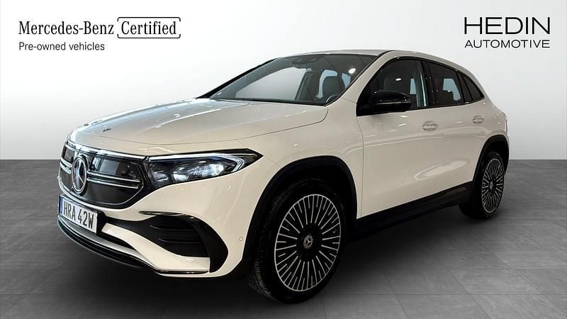 Begagnad Mercedes EQA250+ AMG 139 kW (190 HK) 2023 Vit SUV