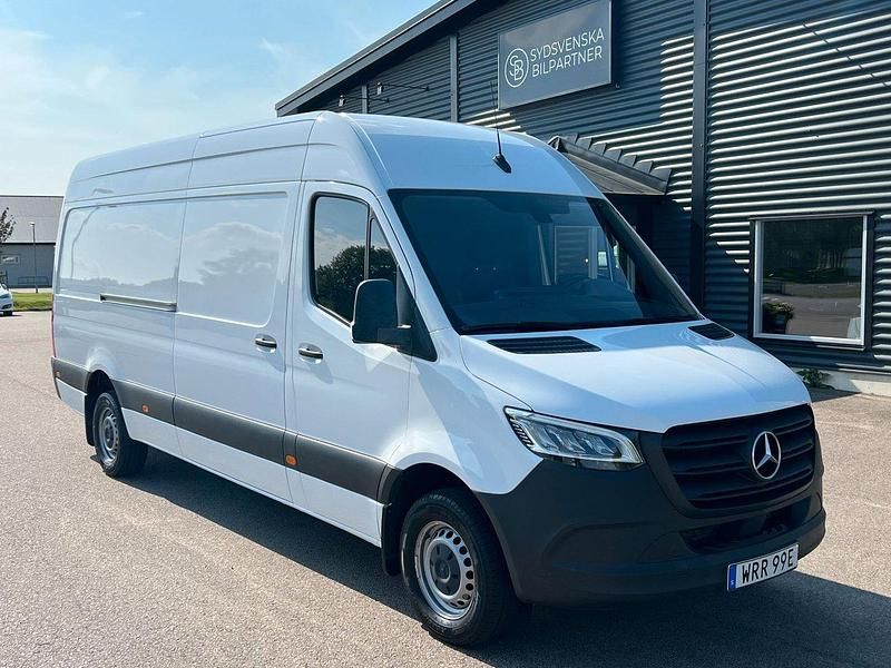 Vit Begagnad 2022 Mercedes Sprinter Van | 339 900 kr (Marknadspris) - Bild 1/4