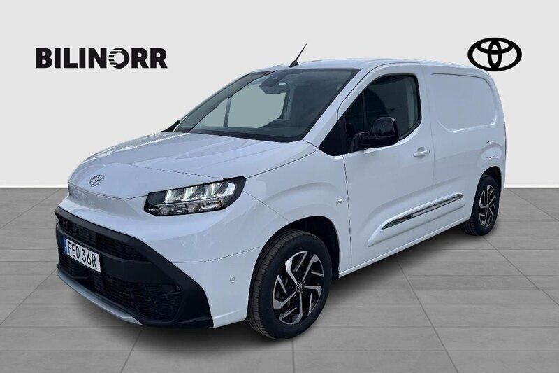 Vit Begagnad 2024 Toyota Proace City Van | 359 900 kr (Dyr) - Bild 1/4