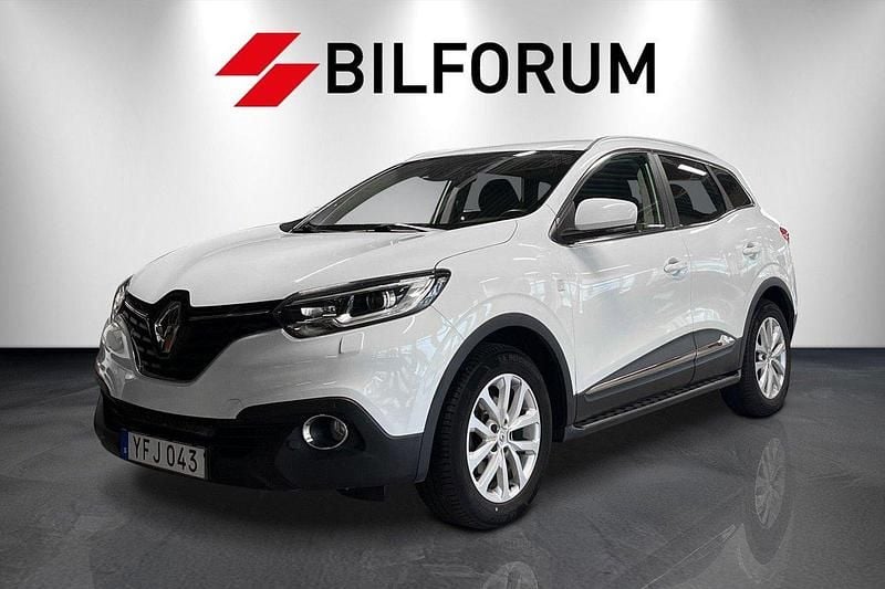 Vit Begagnad 2016 Renault Kadjar LIMITED SUV | 122 900 kr (Marknadspris) - Bild 1/4