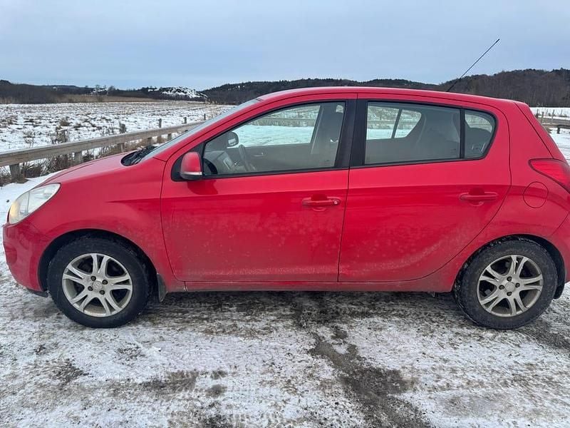 Begagnad Hyundai i20 77 HK (56 kW) 2011 Halvkombi