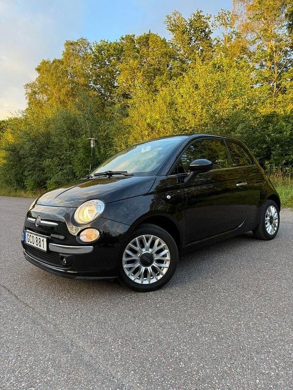 Svart Begagnad 2015 Fiat 500C Lounge Cab | 89 900 kr (Marknadspris) - Bild 1/4