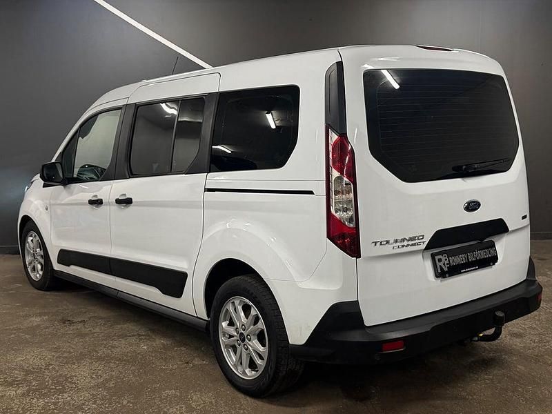 Begagnad Ford Tourneo 120 HK (88 kW) 2018 Vit SUV