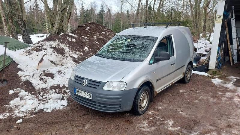 Begagnad VW Caddy 105 HK (77 kW) 2009 Minibuss