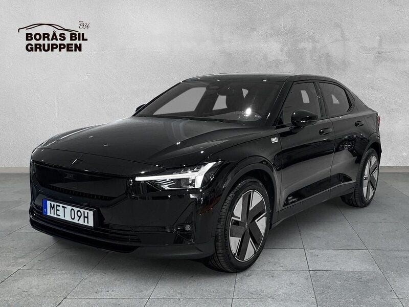 Svart Begagnad 2025 Polestar 2 Plus Sedan | 549 000 kr - Bild 1/4