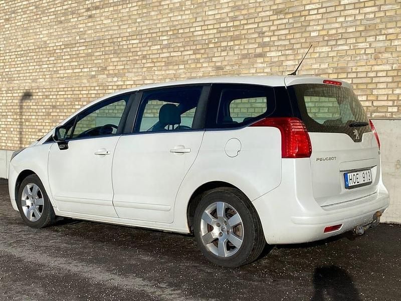 Begagnad Peugeot 5008 120 HK (88 kW) 2010 Minibuss