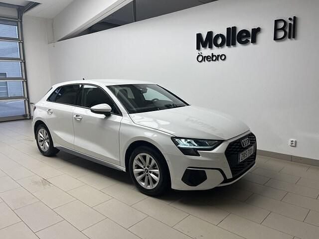 Ibisvit Begagnad 2024 Audi A3 Proline Sedan | 279 000 kr (Marknadspris) - Bild 1/3