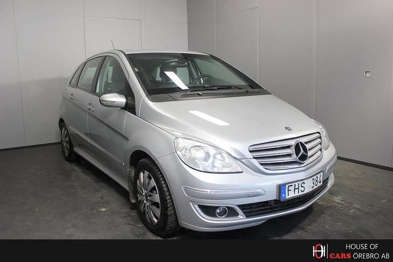 Silver Begagnad 2008 Mercedes B180 Minibuss | 27 900 kr (Dyr) - Bild 1/4
