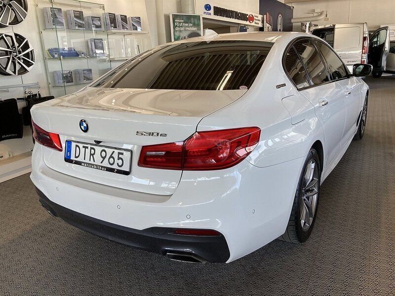 Begagnad BMW 530e iPerformance 252 HK (185 kW) 2018 Vit Sedan