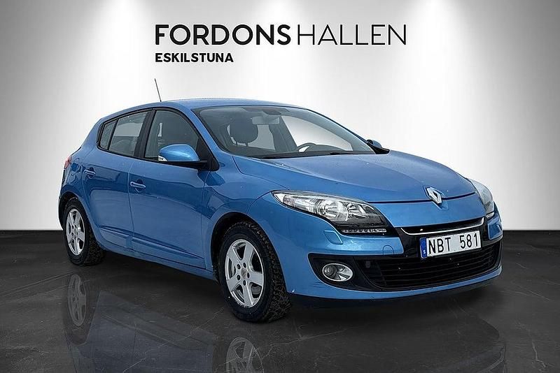 Begagnad Renault Mégane III 110 HK (80 kW) 2012 Blå Halvkombi