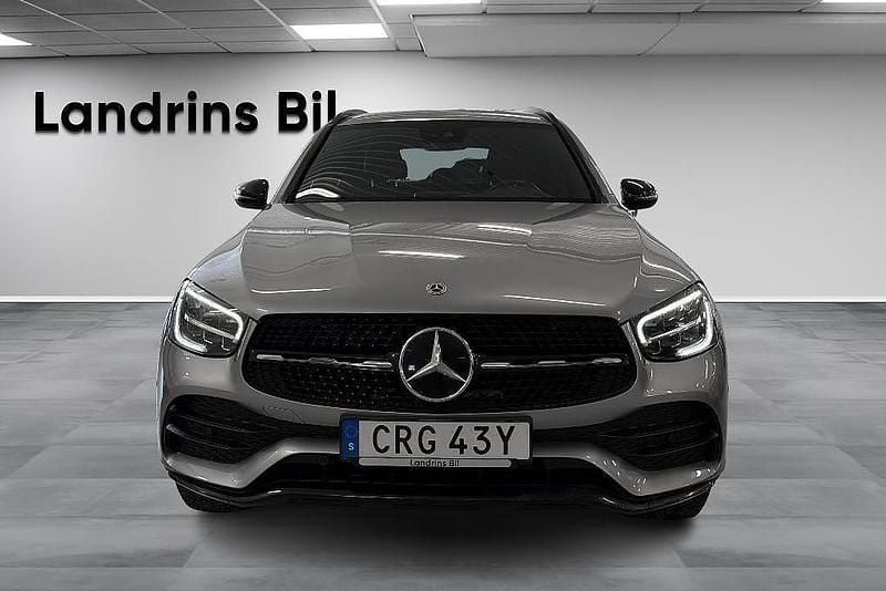 Begagnad Mercedes GLC300e AMG 211 HK (155 kW) 2022 Silver SUV