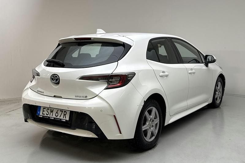 Begagnad Toyota Corolla 122 HK (89 kW) 2022 Vit