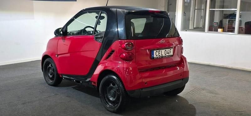 Begagnad Smart ForTwo Coupé 45 HK (33 kW) 2009 Röd Sportkupé