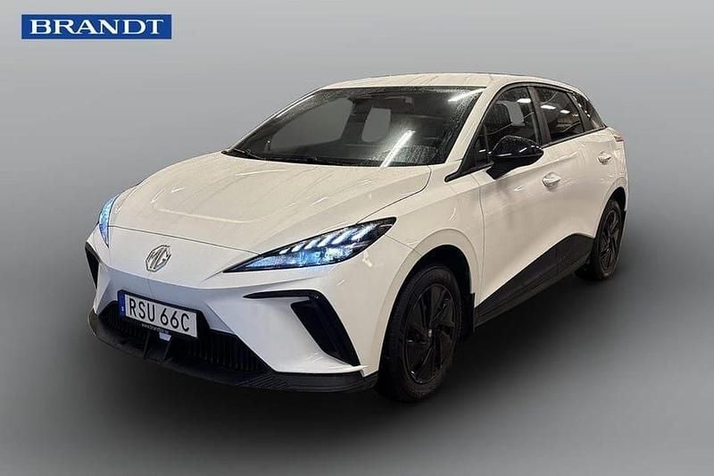 Vit Begagnad 2023 MG MG4 EV Halvkombi | 219 900 kr (Marknadspris) - Bild 1/3