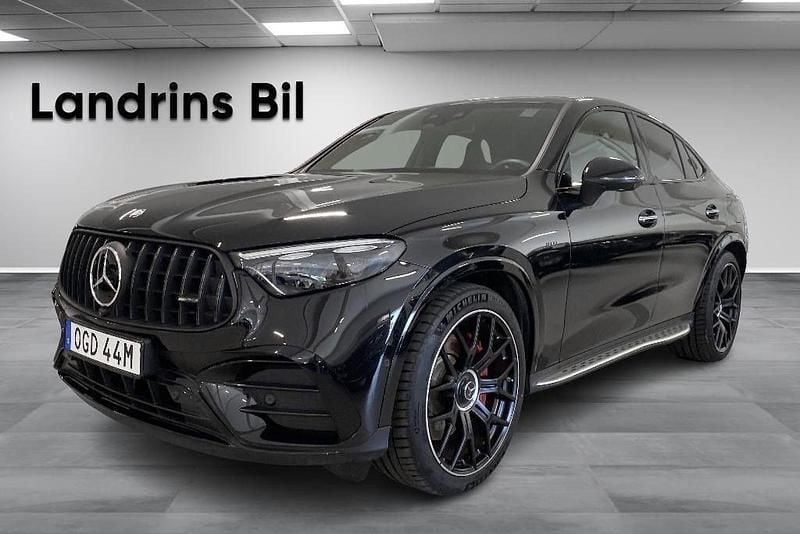 Svart Begagnad 2023 Mercedes GLC63 AMG AMG Sportkupé | 1 099 900 kr (Superpris) - Bild 1/4