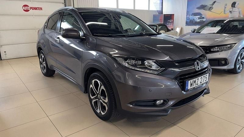 Ljusgrå Begagnad 2018 Honda HR-V Executive SUV | 179 900 kr (Marknadspris) - Bild 1/4