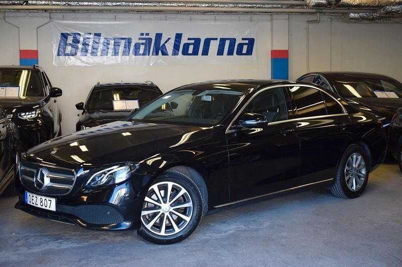 Svart Begagnad 2016 Mercedes E220 Avantgarde Sedan | 199 900 kr (Bra pris) - Bild 1/4