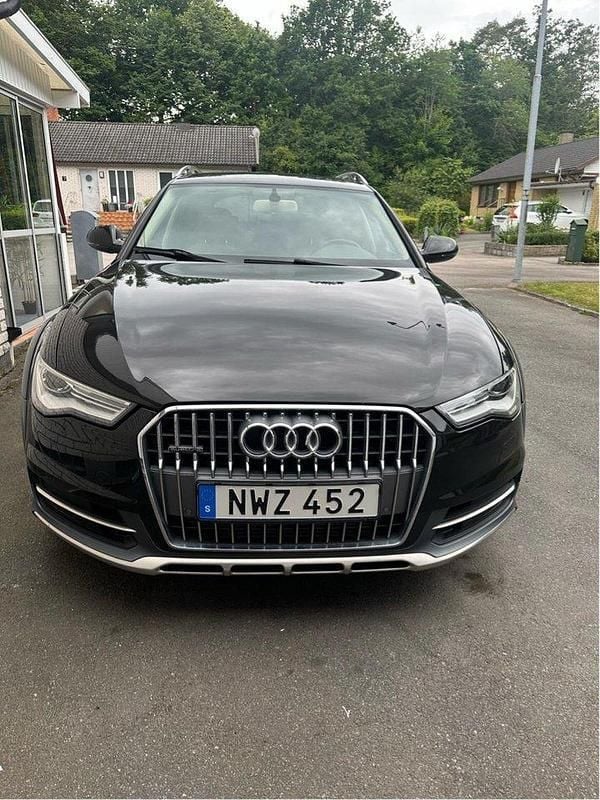 Svart Begagnad 2016 Audi A6 Allroad Kombi | 159 000 kr (Bra pris) - Bild 1/4