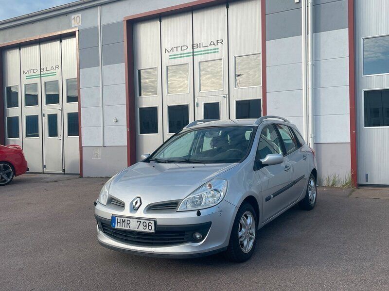 Silver Begagnad 2008 Renault Clio GrandTour Kombi | 34 900 kr (Lite dyr) - Bild 1/4