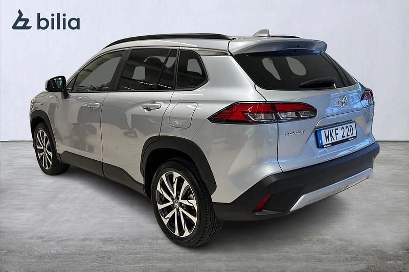 Begagnad Toyota Corolla Cross Style 141 HK (103 kW) 2025 Silver SUV