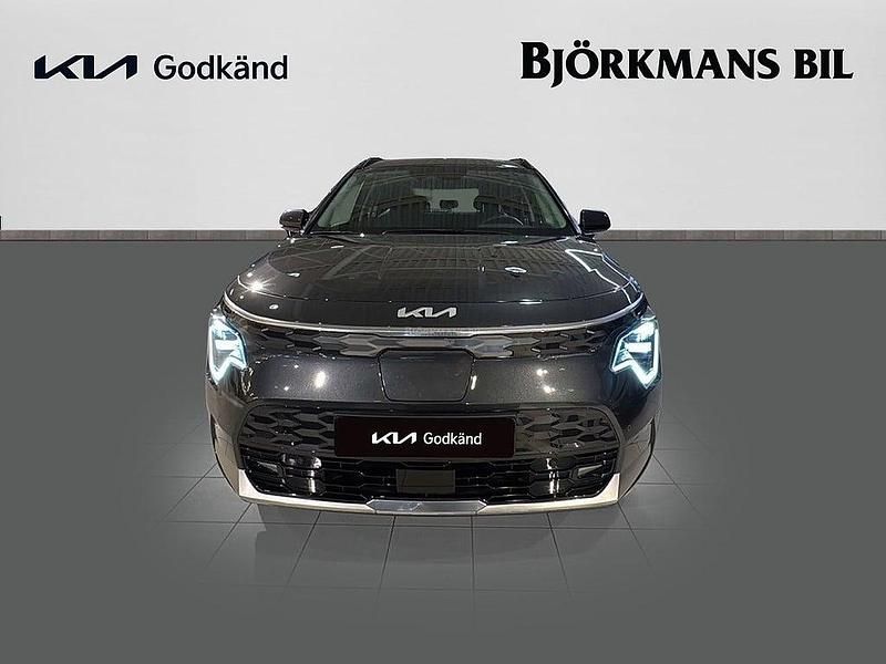 Begagnad Kia Niro 150 kW (204 HK) 2023 Grå SUV