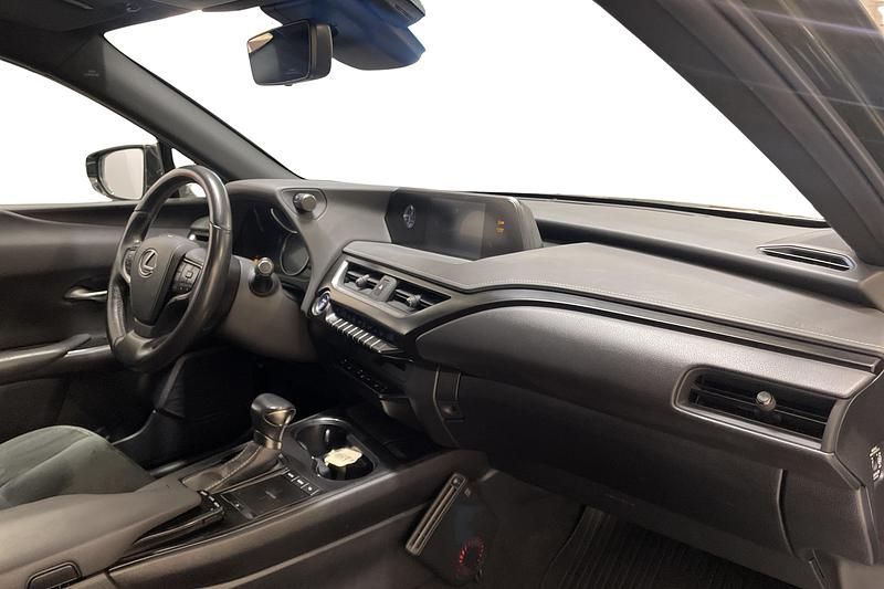 Begagnad Lexus UX 250h 186 HK (136 kW) 2020 Grön SUV