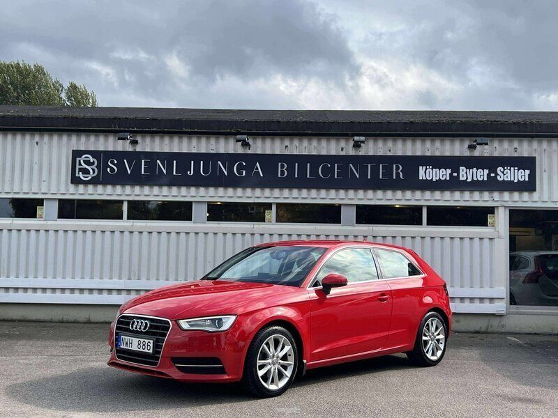 Röd Begagnad 2014 Audi A3 Attraction Halvkombi | 139 900 kr (Bra pris) - Bild 1/4