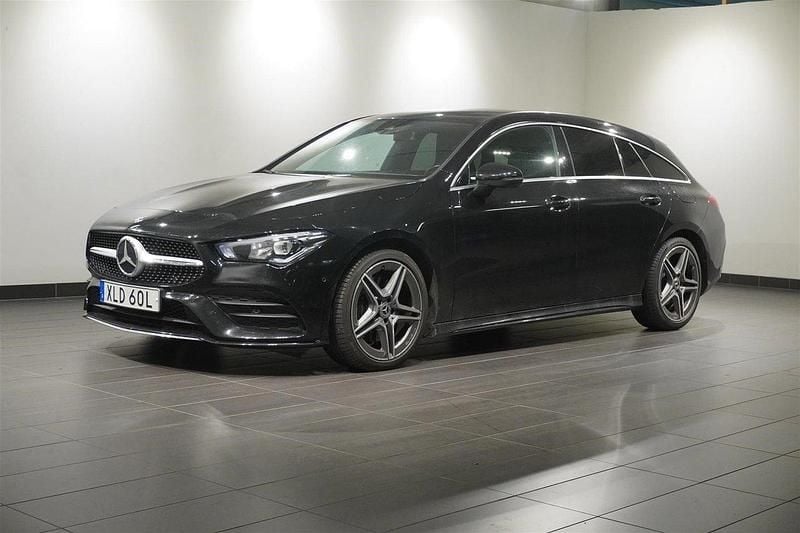 Svart Begagnad 2020 Mercedes CLA200 AMG line Kombi | 279 800 kr (Superpris) - Bild 1/2