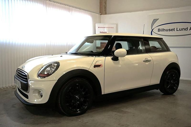 Vit Begagnad 2016 Mini ONE Pepper Halvkombi | 109 000 kr (Marknadspris) - Bild 1/4