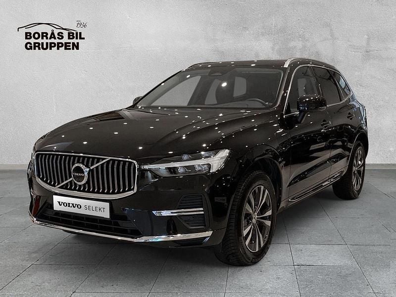 Svart Begagnad 2023 Volvo XC60 Core SUV | 469 000 kr (Bra pris) - Bild 1/4