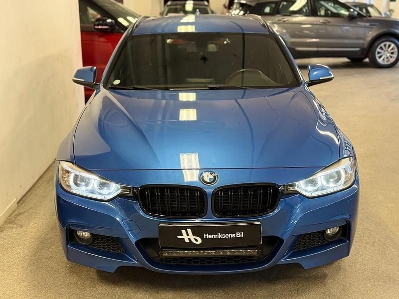 Begagnad BMW 320 M Sport 184 HK (135 kW) 2015 Blå Kombi