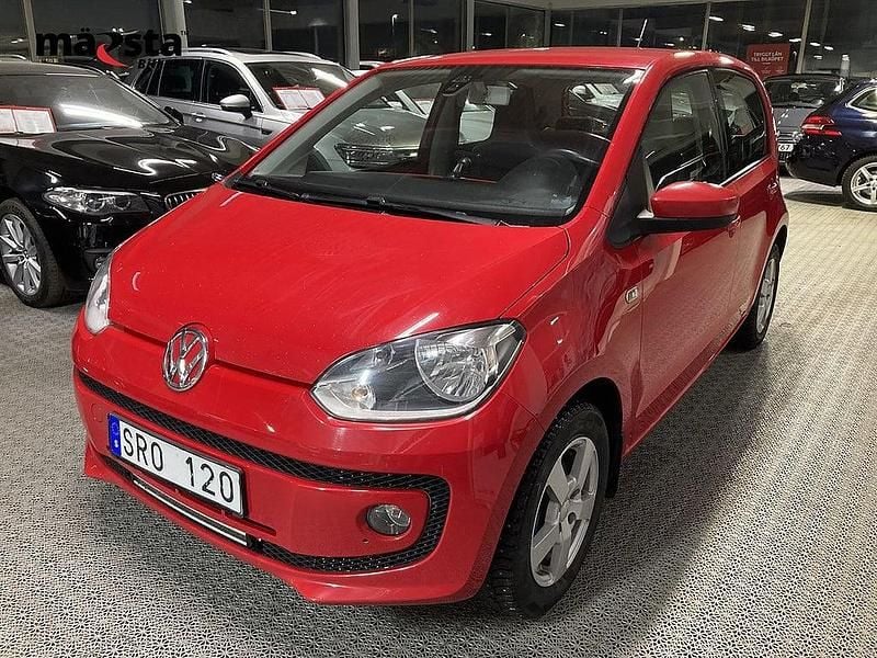Röd Begagnad 2013 VW up! high up! Halvkombi | 49 900 kr (Marknadspris) - Bild 1/4