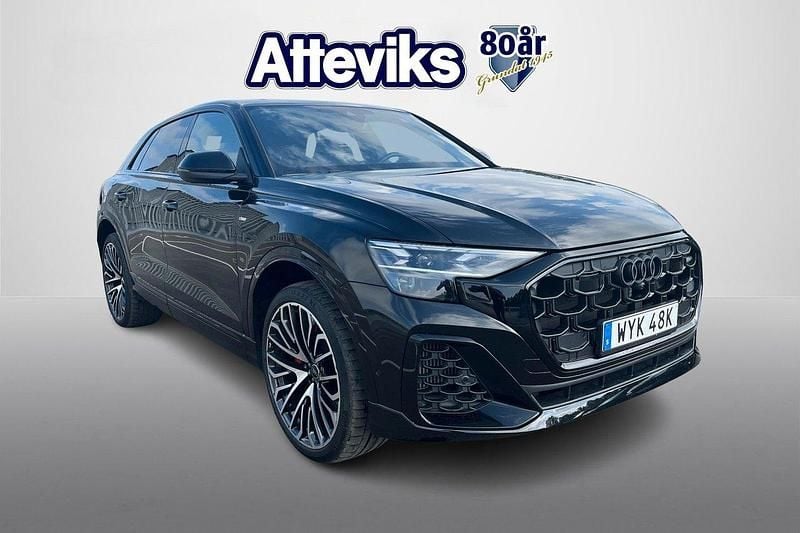 Mytsvart metallic Begagnad 2025 Audi Q8 S-Line SUV | 1 049 900 kr - Bild 1/4