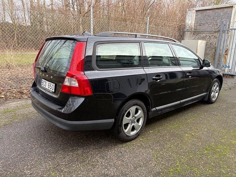 Begagnad Volvo V70 Kinetic 136 HK (100 kW) 2009 Svart Kombi