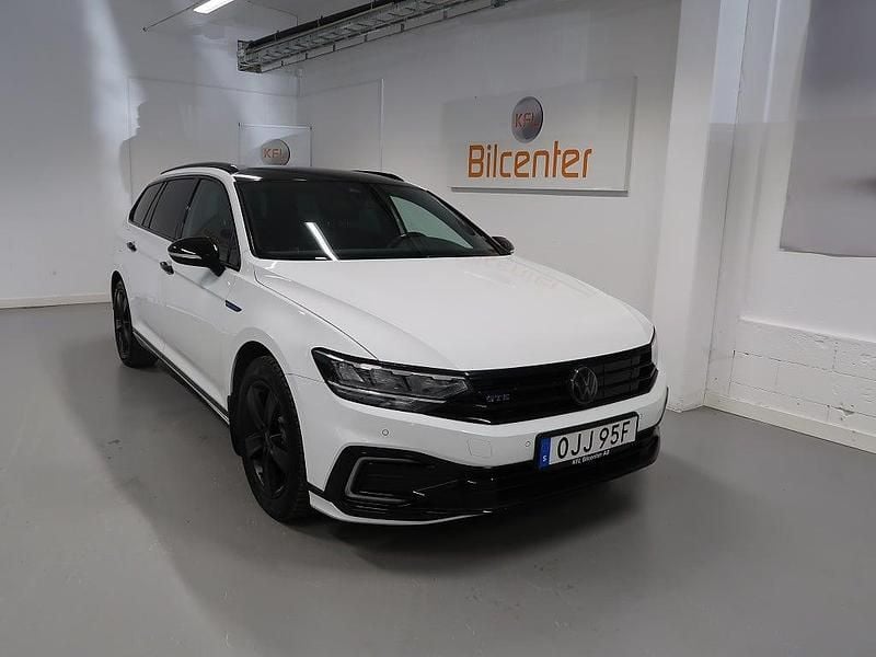 Begagnad VW Passat GTE 218 HK (160 kW) 2020 Vit Kombi