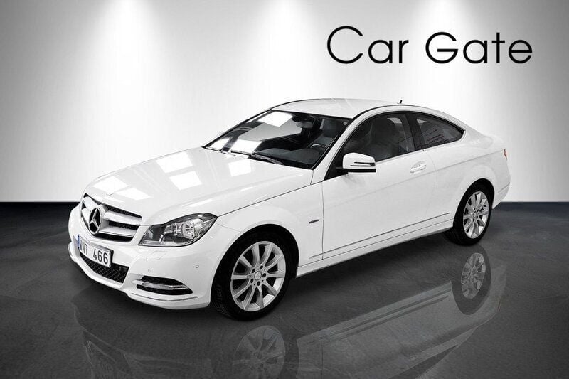 Vit Begagnad 2012 Mercedes C180 Sportkupé | 119 900 kr (Marknadspris) - Bild 1/4