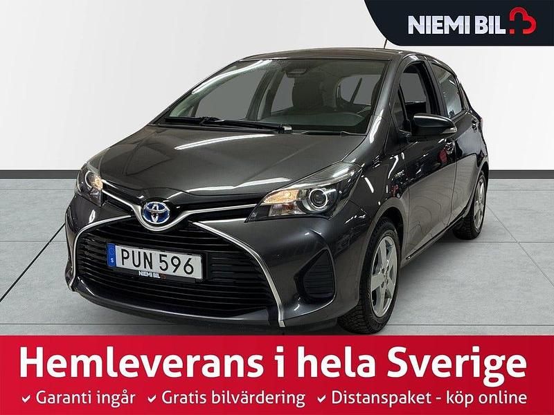 Mörkgrå Begagnad 2016 Toyota Yaris Hybrid Active Halvkombi | 159 900 kr (Marknadspris) - Bild 1/3