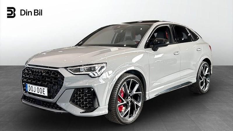 Grå Begagnad 2022 Audi Q3 Sportback Premium SUV | 599 000 kr (Marknadspris) - Bild 1/4