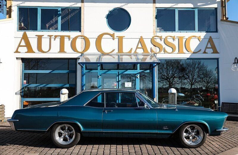 Midnight aqua metallic Begagnad 1965 Buick Riviera | 585 000 kr - Bild 1/4