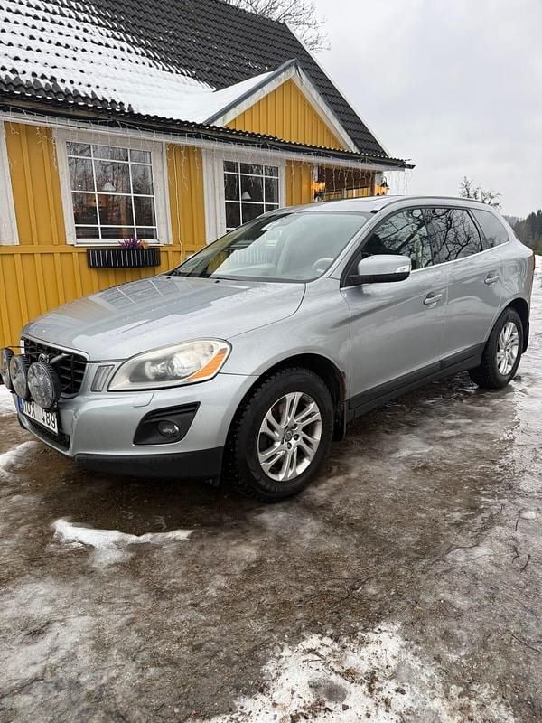 Begagnad Volvo XC60 163 HK (119 kW) 2010 SUV