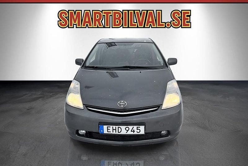 Begagnad Toyota Prius 112 HK (82 kW) 2007 Grå Halvkombi
