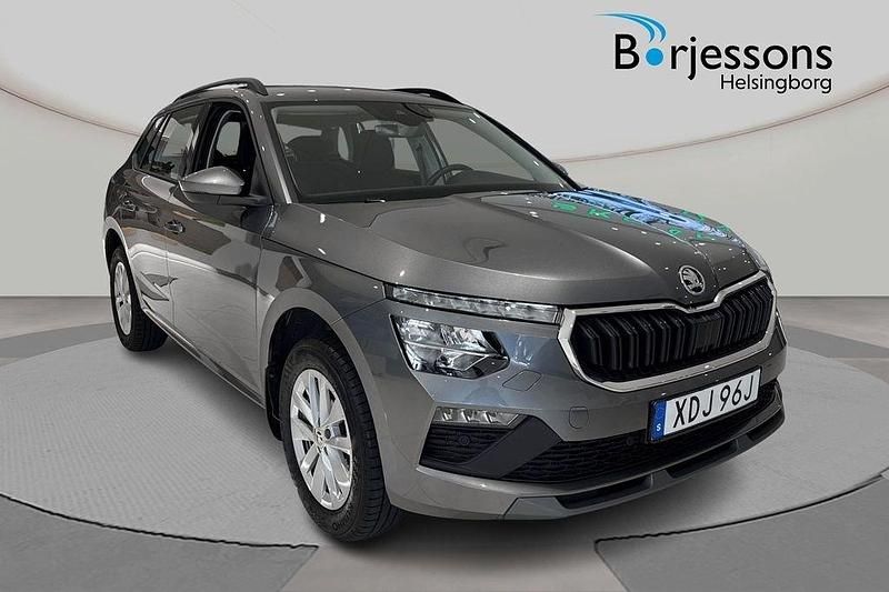 Grå Ny 2024 Skoda Kamiq Selection SUV | 309 900 kr (Dyr) - Bild 1/4