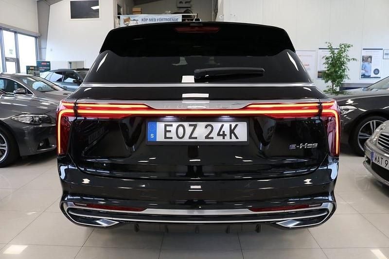 Begagnad Hongqi E-HS9 405 kW (551 HK) 2022 Svart SUV