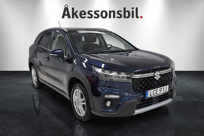 Blå Begagnad 2022 Suzuki SX4 S-Cross SUV | 269 000 kr (Marknadspris) - Bild 1/4