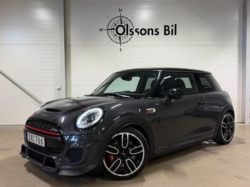 Begagnad Mini John Cooper Works 231 HK (169 kW) 2019 Grå Halvkombi