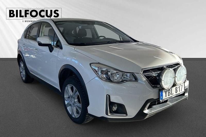 Begagnad Subaru XV Sport 147 HK (108 kW) 2015 Vit SUV